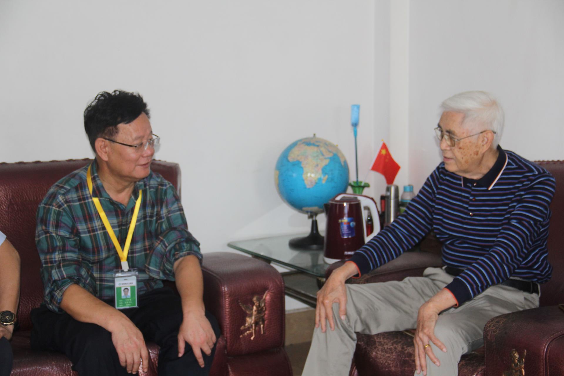 省安宁医院开展节前走访慰问活动--春节前夕，送祝福、送温暖